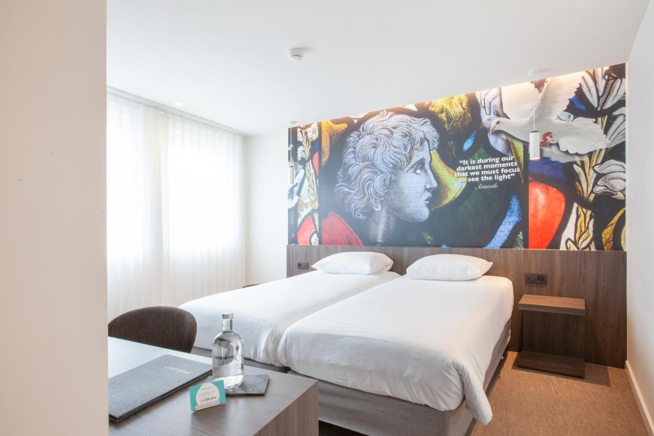 New Damshire Hotel