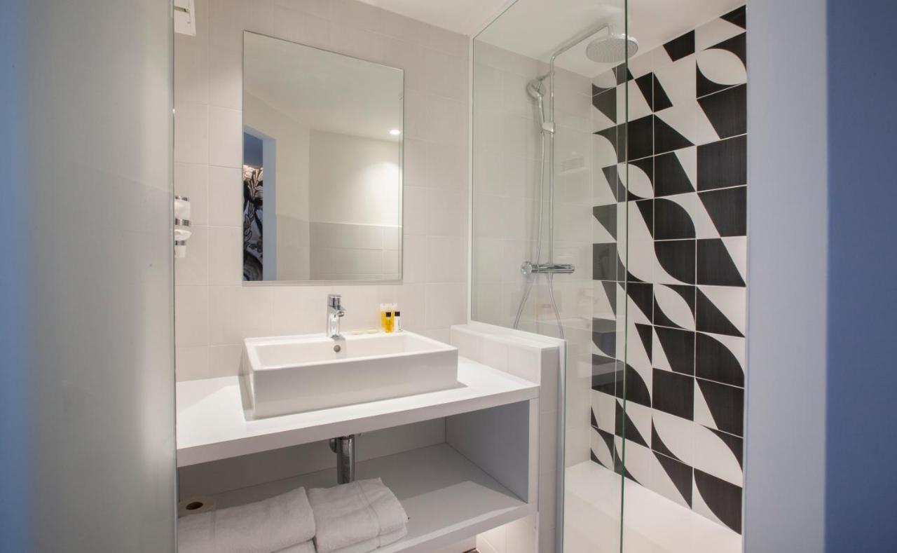 Hotel New Damshire 3*