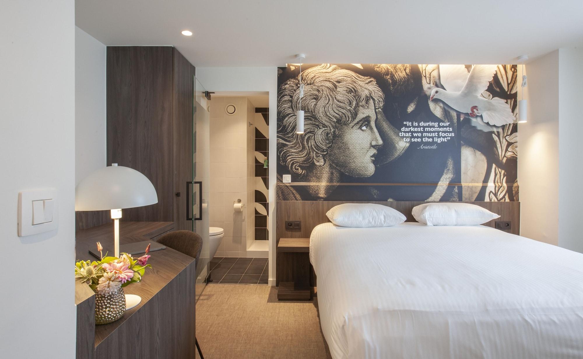 Hotel New Damshire 3*
