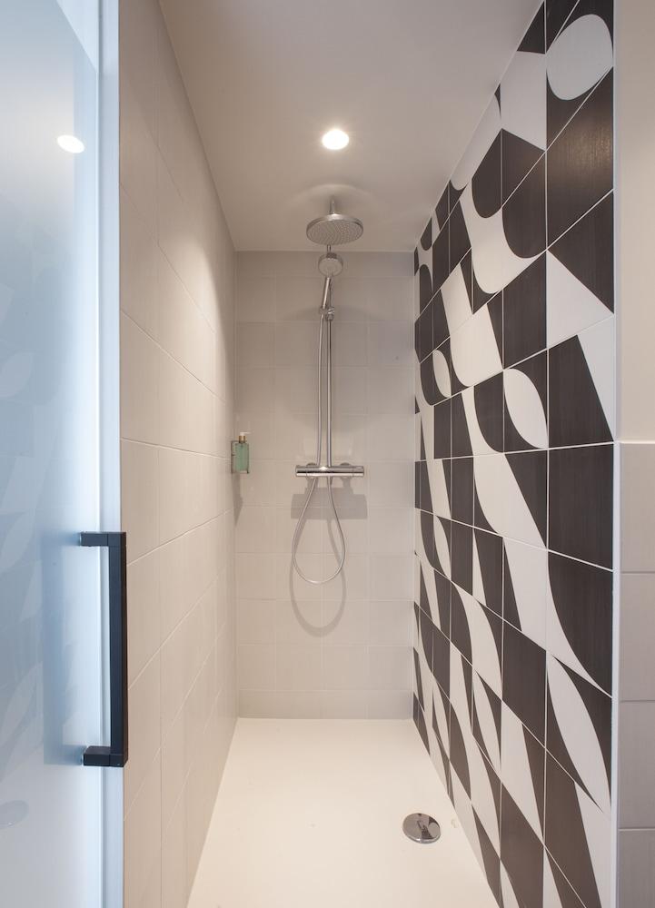 New Damshire Hotel 3*